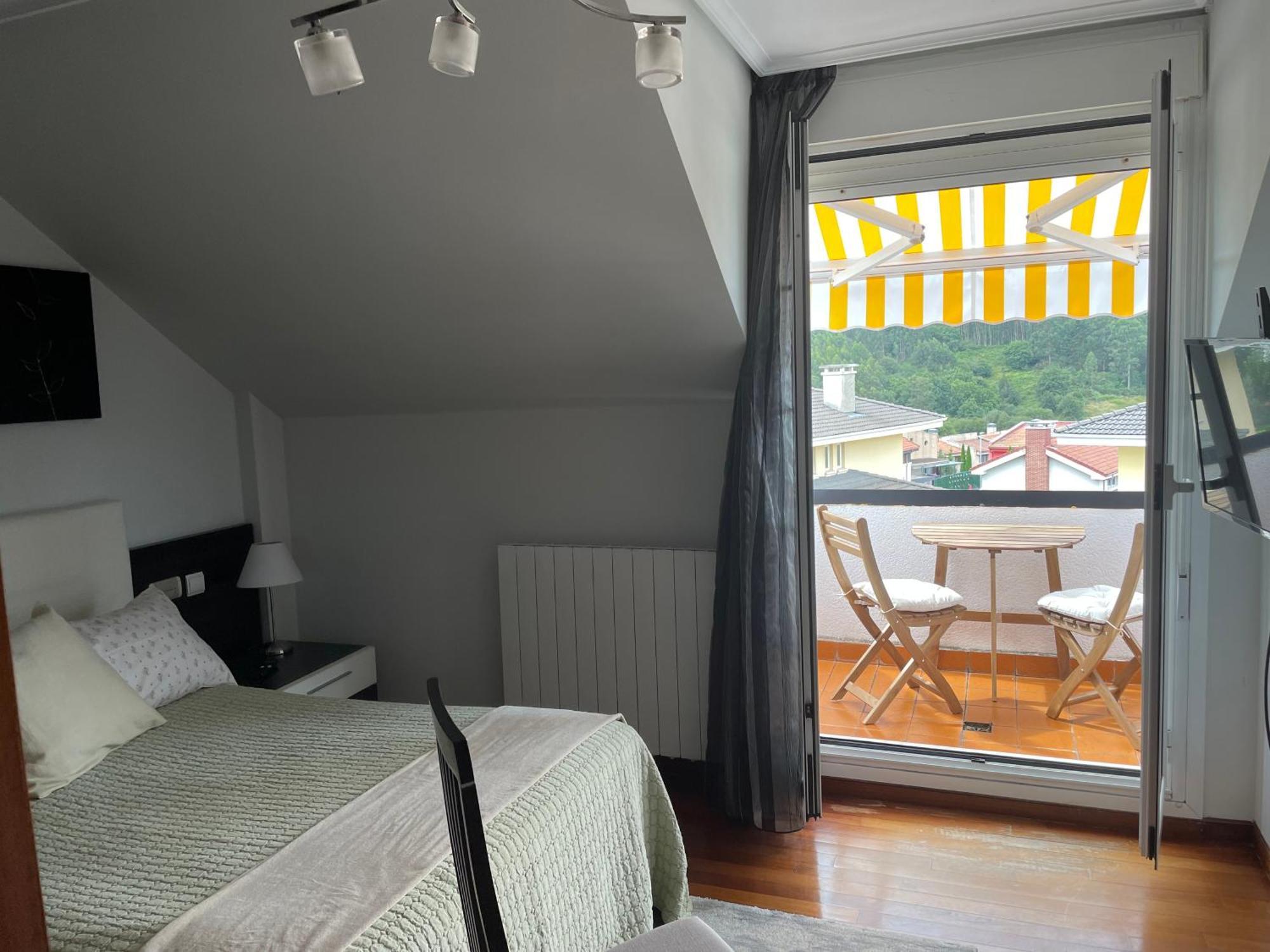 Habitaciones En Chalet Con Jardin Boó de Piélagos Eksteriør bilde